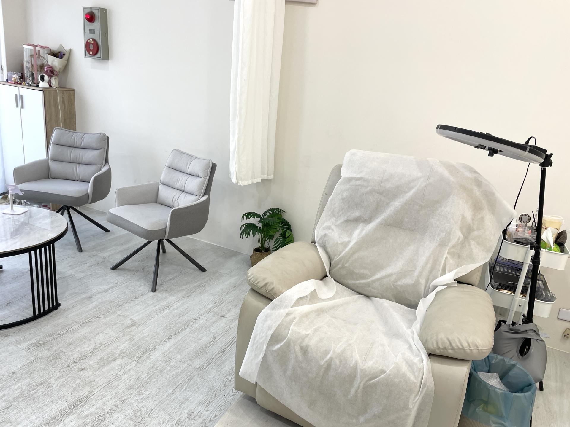 Not Late Lash-interior-18446